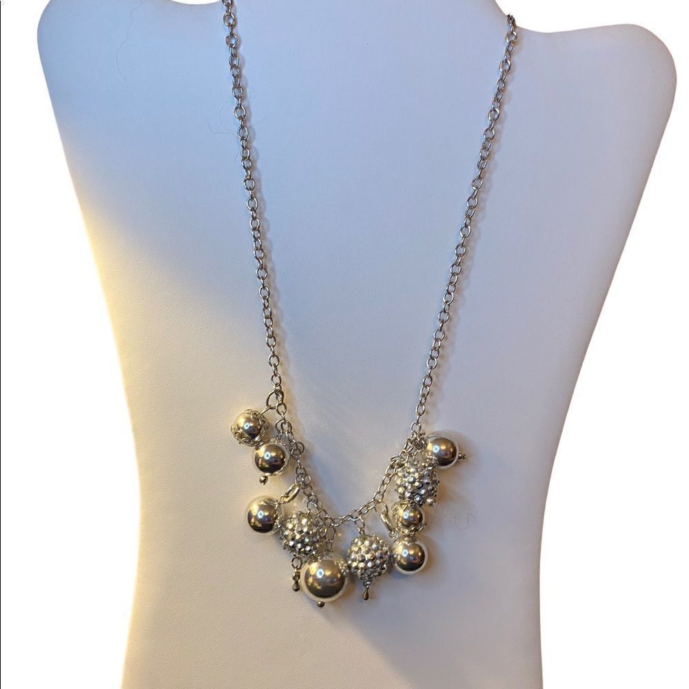 Costume jewelry silver necklace 